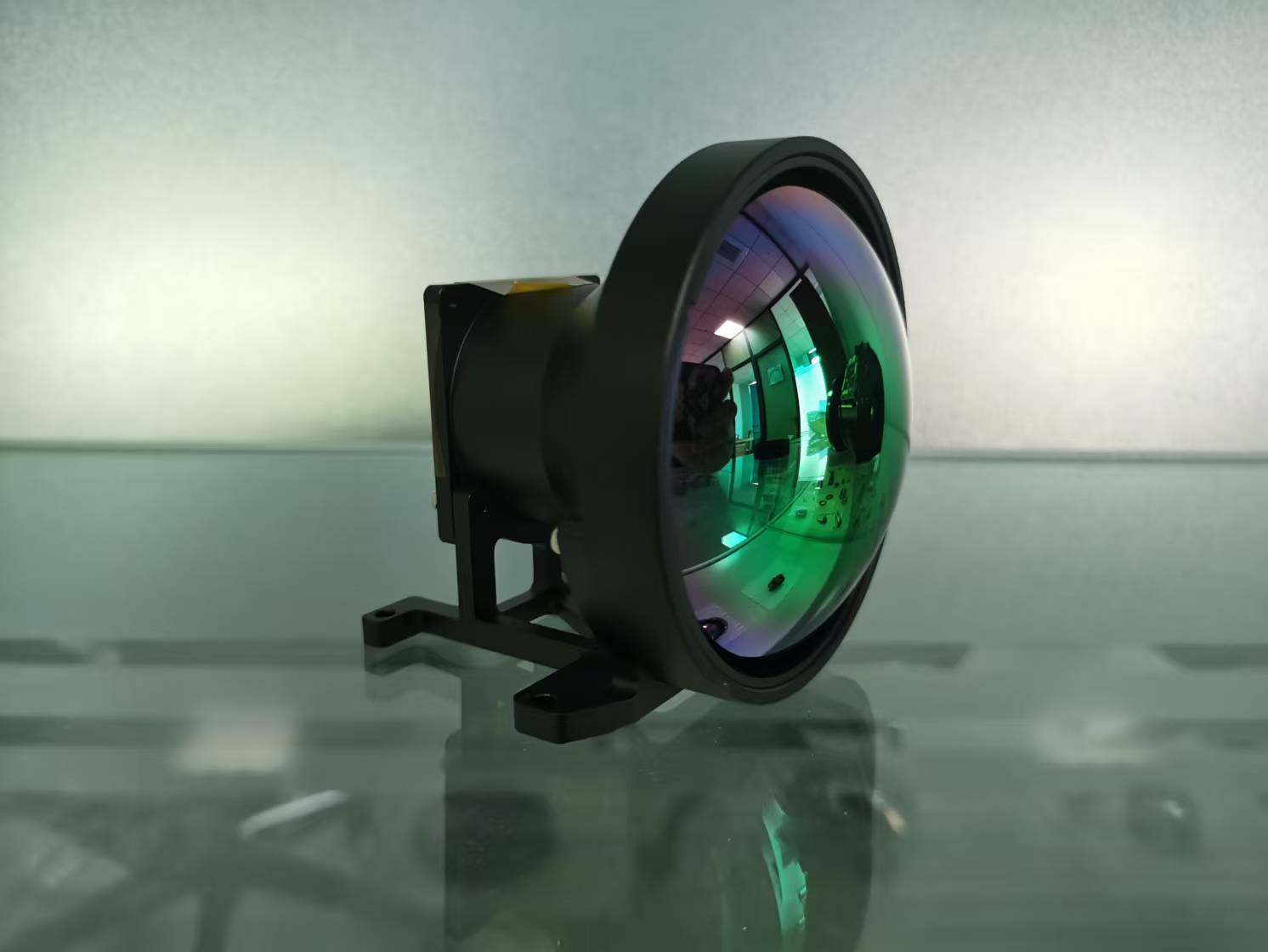 Long Wave Continuous Zoom Infrared Lens