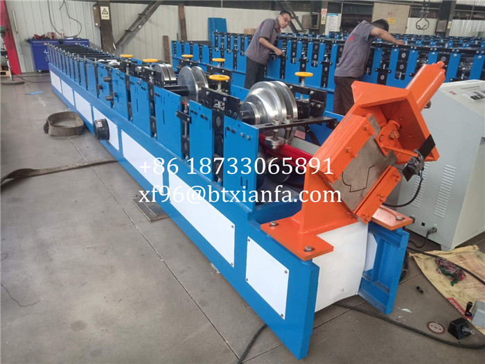 K style gutter forming machine