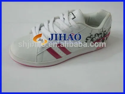 2015 New Design Skateboard Shoes
