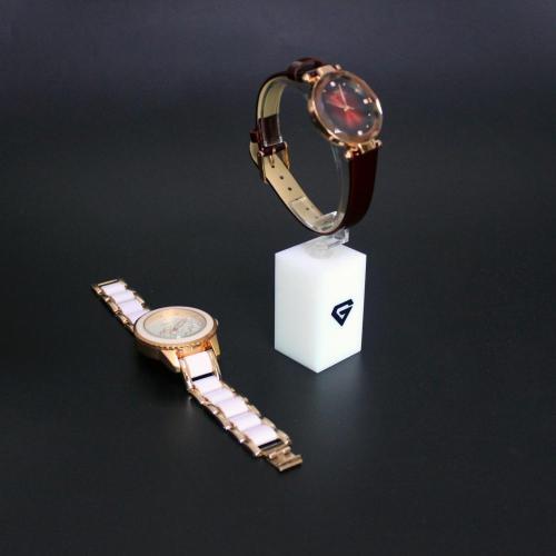 Stable performance acrylic watch display stand