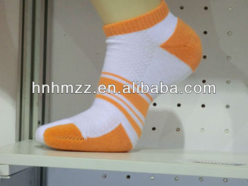 sport toe socks