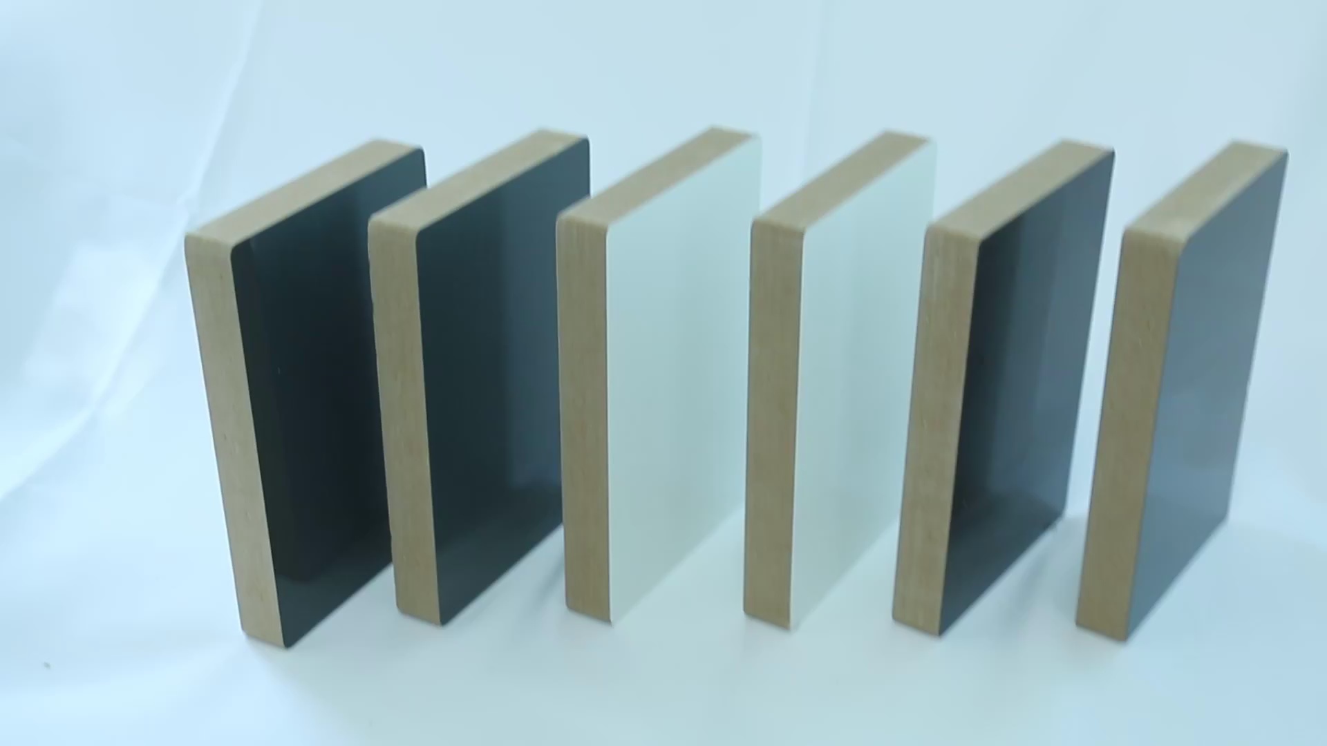 High Glossy/Super Matt UV Painted MDF 18mm