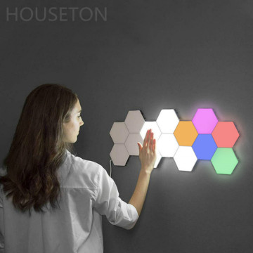 โคมไฟผนังแบบแยกส่วนสีสันสดใส: แสง LED สัมผัสที่ทันสมัย