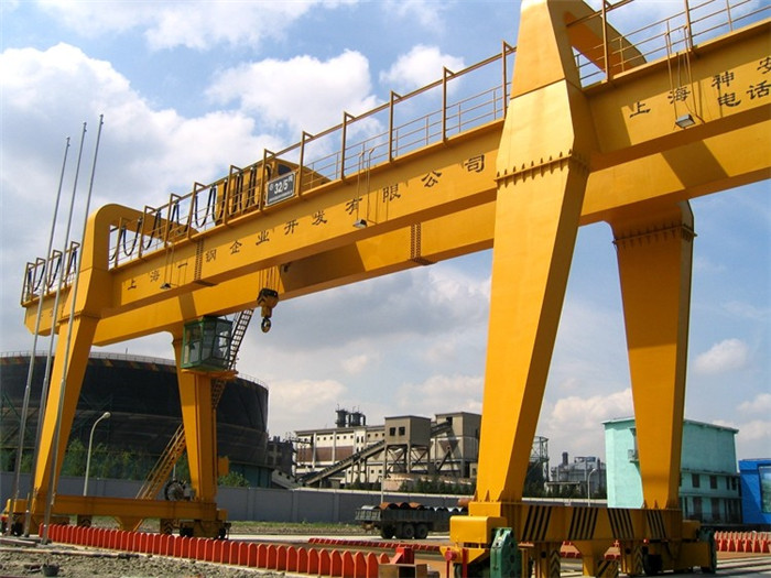 Double Girder Gantry Crane With Cantilever