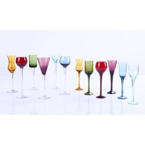 Ensemble de verres à liqueur à longue tige - Vente en gros de verres à vin colorés de différentes formes