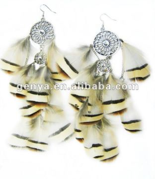 2012 fashion real bird feather earrings with hook in natural color
