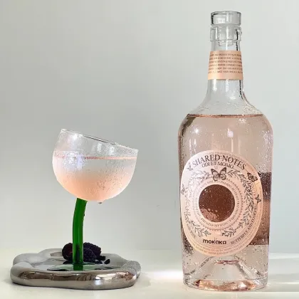 luxury design sparkling grape juice bottling