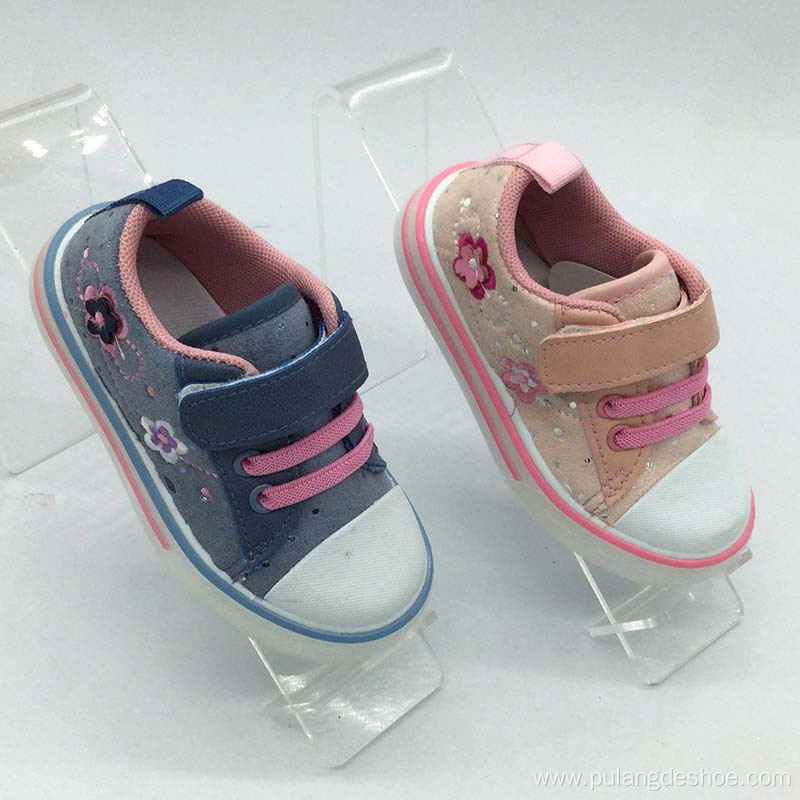 Newest fashion girl canvas shoes wholesales