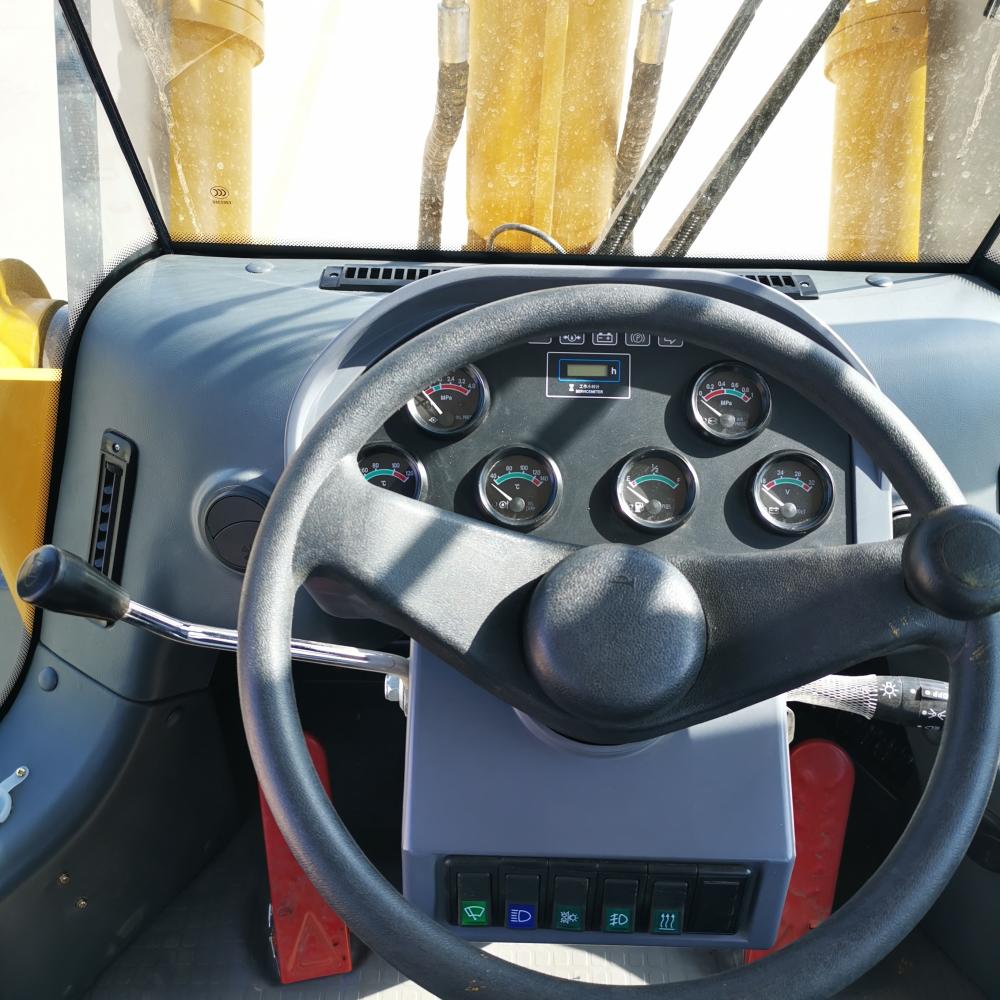 wheel loader steering wheel