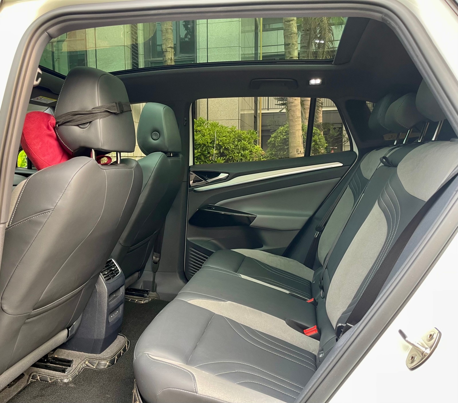 2022 Volkswagen ID 4 CROZZ PRO