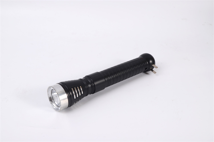 China Goods LED Outdoor Rechargeable Battery Torches Flashlights