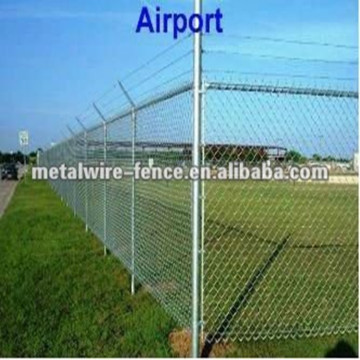 rhombus diamond-shaped chain link mesh fence