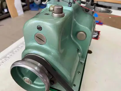 Popular American Brand Merrow MG-3D 3 Thread Shoulder Badge Machine