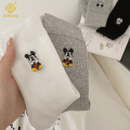 漫画刺繍ミッキーミッドチューブソックスインパイルソックス