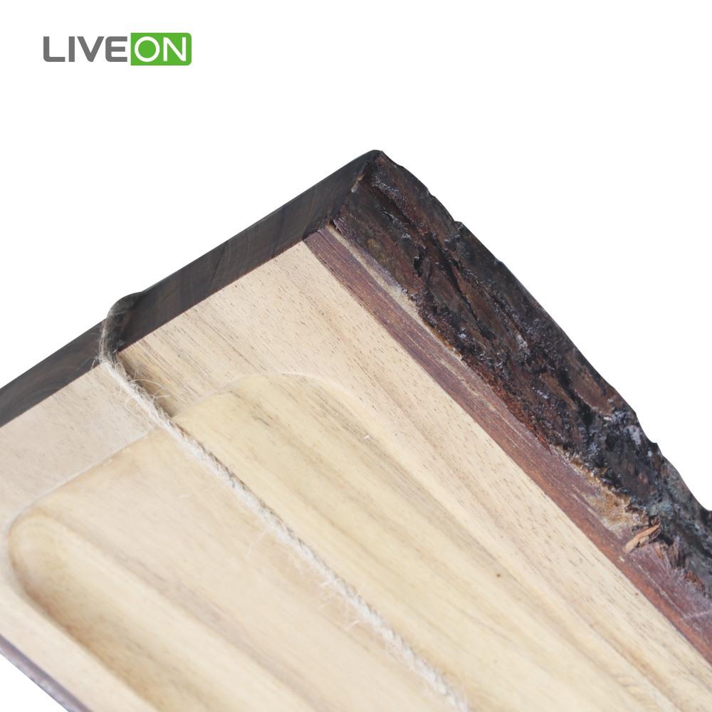 Acaciahout met Live Edge Bark Board