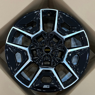 Custom Forged Rims: 22 Inch Staggered 10/11J BMW XM Wheels in Black Milling Finish