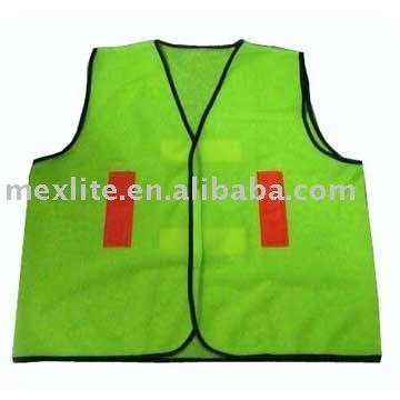 Reflective safety clothing