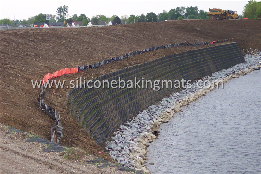 Biaxial Geogrid For Retaining Wall