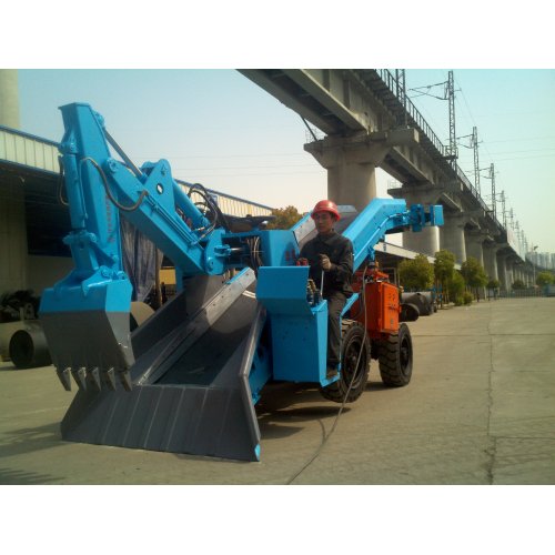 Рок -ремень колеса засыпает погрузчик