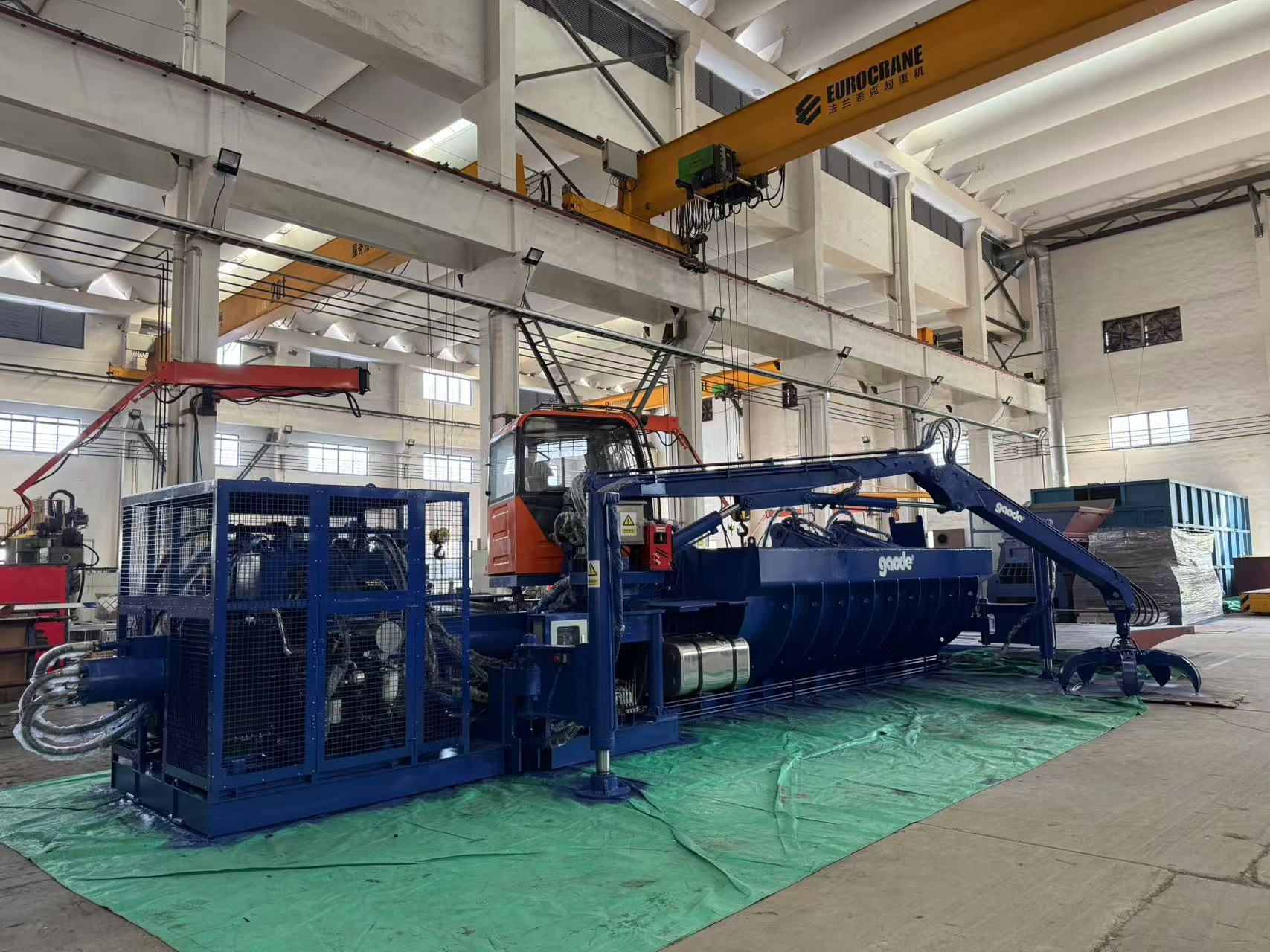 Popular Scrap Car Body Mobile Press Baling Machine