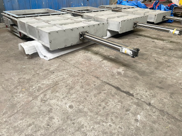 Manual knife gate valve for abrasive media