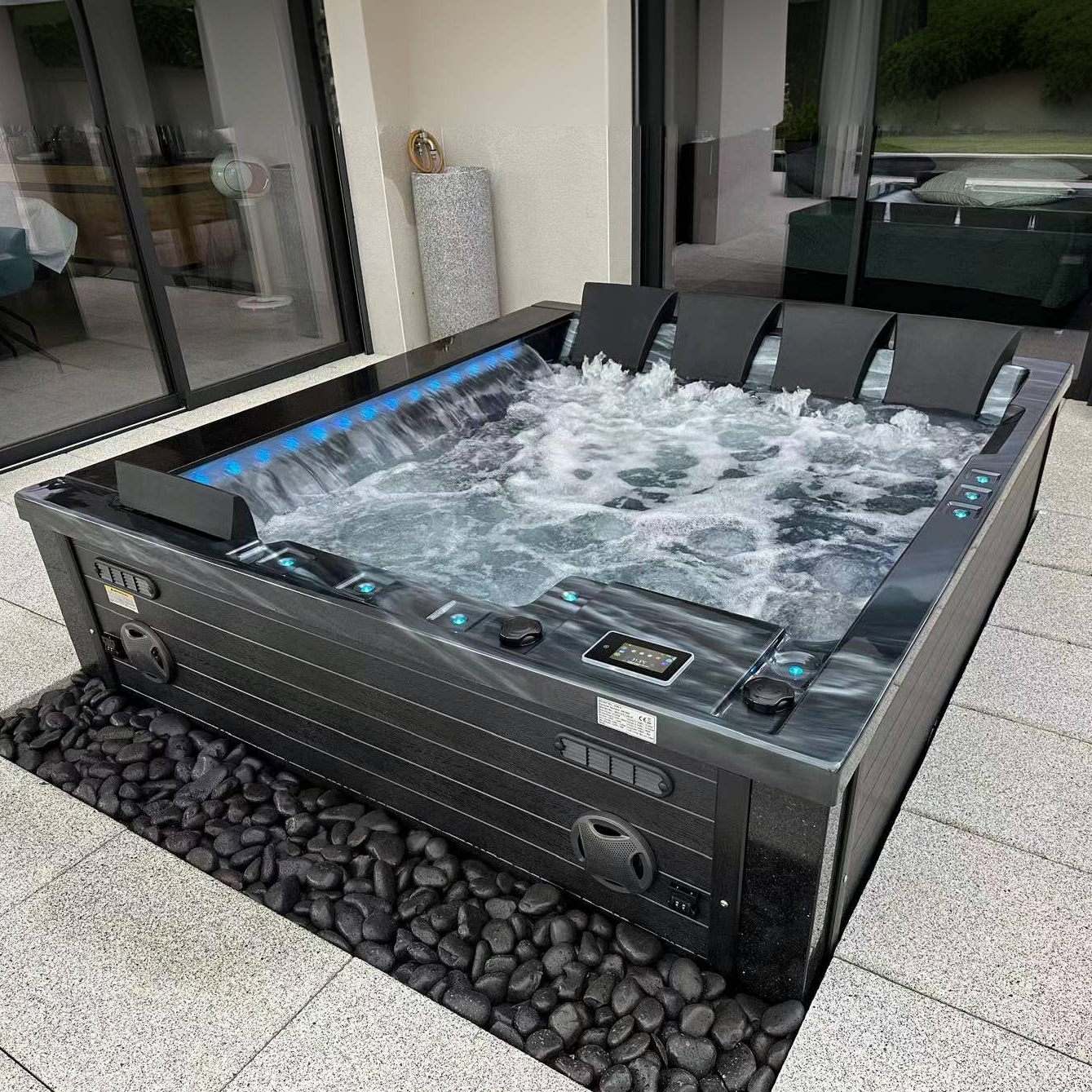 Modern design 3 person outdoor jacuzzi tub