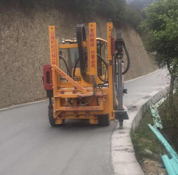 Honggong Highway Guardrail Piling machines