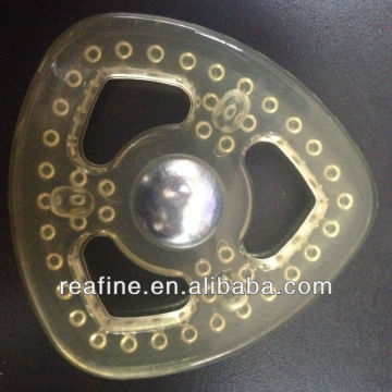 triangular type sieve cleaner with white brush