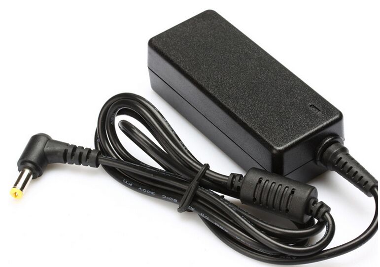 19V 1.58A Laptop Charger