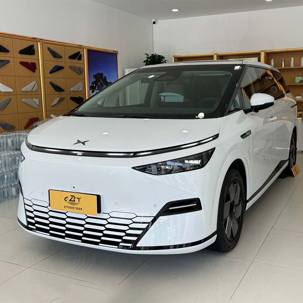 X9 Panoramic Luxury Electric Mobile Palace
