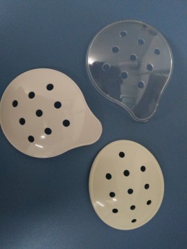 Disposable medical safety goggles/glasses after eye operation
