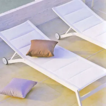 Lounge Chairs with Aluminum Frame