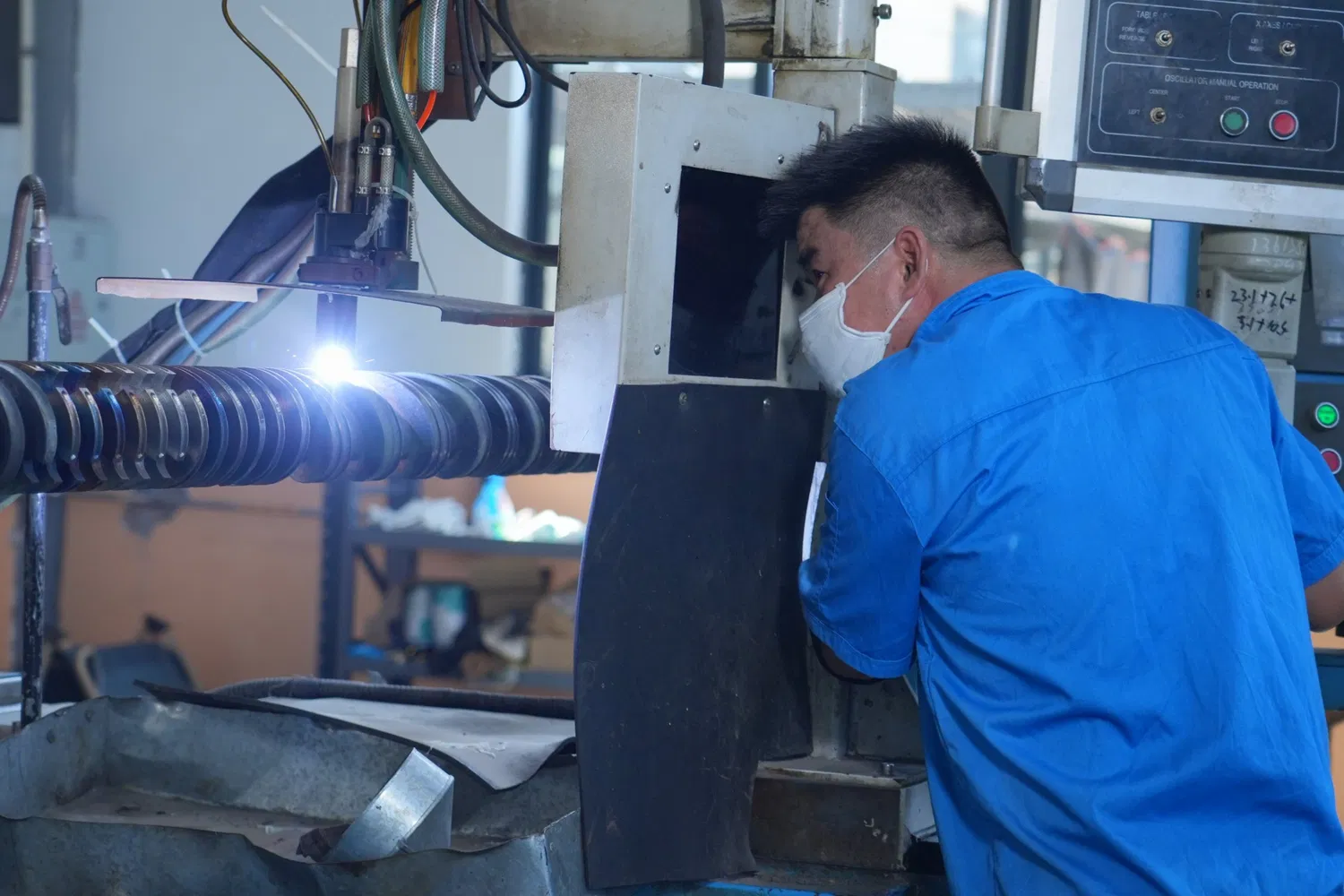 উচ্চ গতির টংস্টেন-কারবাইড এক্সট্রুডার স্ক্রু এবং ব্যারেল