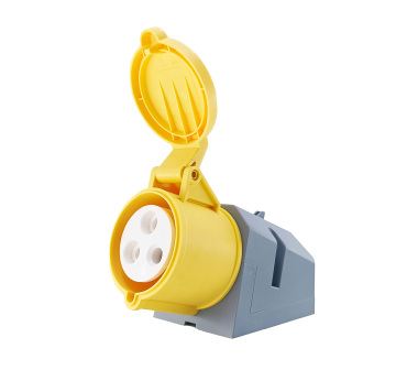 Red Waterproof Plug Socket M31341 3 Pin