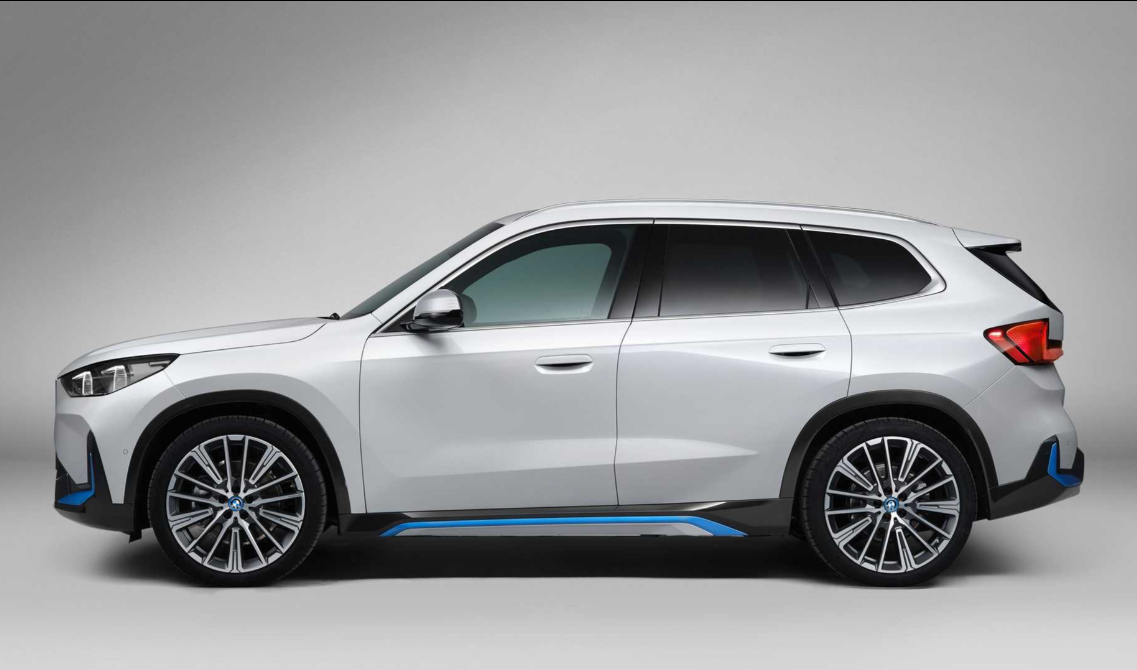 BMW ix1