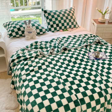 Thick Flannel Plaid Polyester Blanket: Warm Geometric Winter Blanket