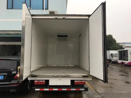 Brand New JAC Vegetable Refrigerator Fruit Storage Truck