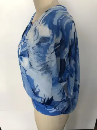 Tie-dyed chiffon top with round collar