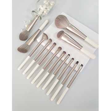 Set Berus Makeup Mewah Borong dengan ferrule panjang