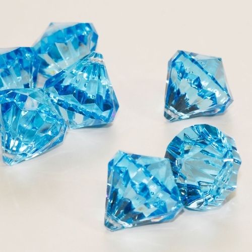 Diamants acryliques de cristal de tabou de tabou pour le mariage