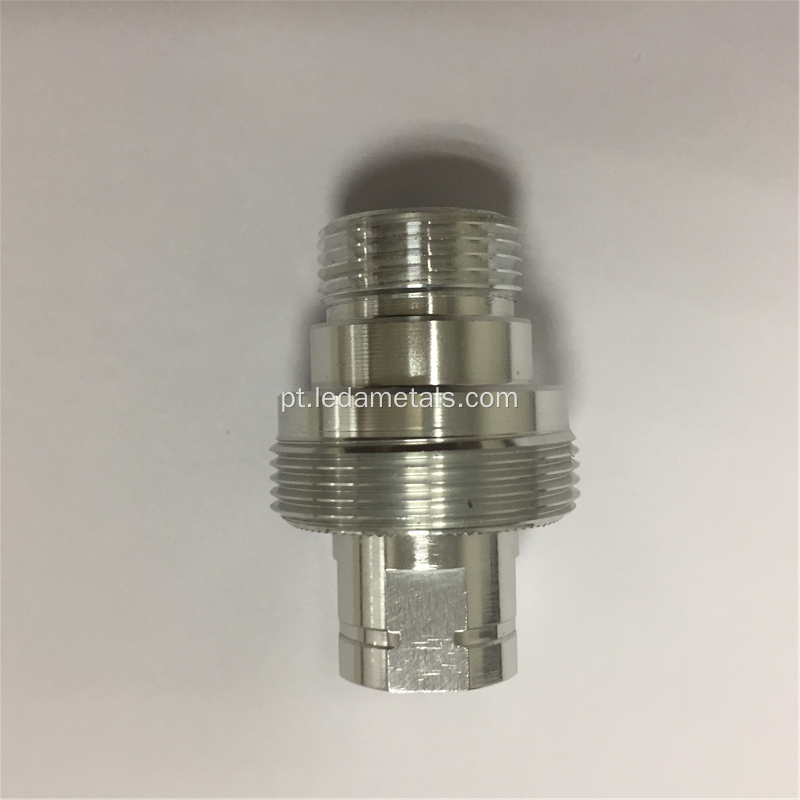 Auto Partes CNC Maixa de usinagem em aço inoxidável Conector