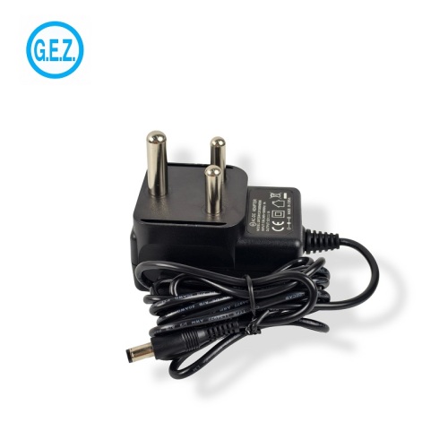 Adaptor Cumhachd 12V 1A Afraga a Deas