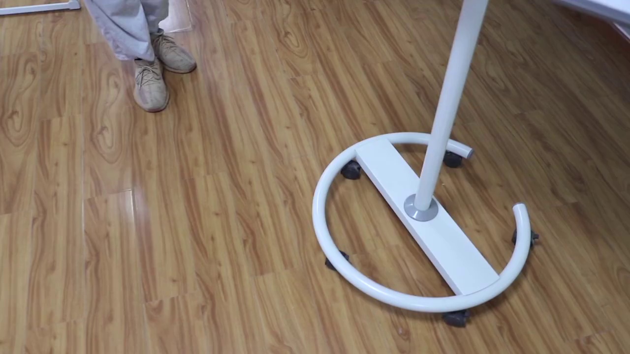 Adjustable Flipchart Professional with Casters
