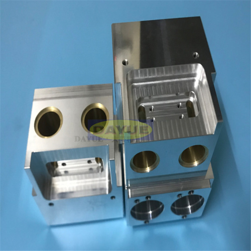 Vipengele maalum vya CNC machining maalum