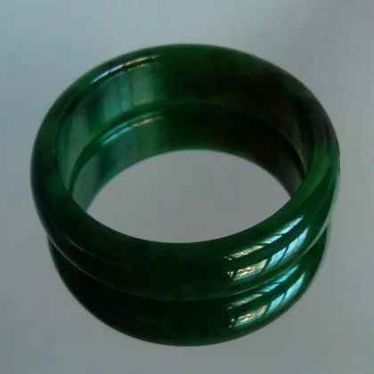 China Natural Hetian Jasper Jade Bracelet (WH79226)