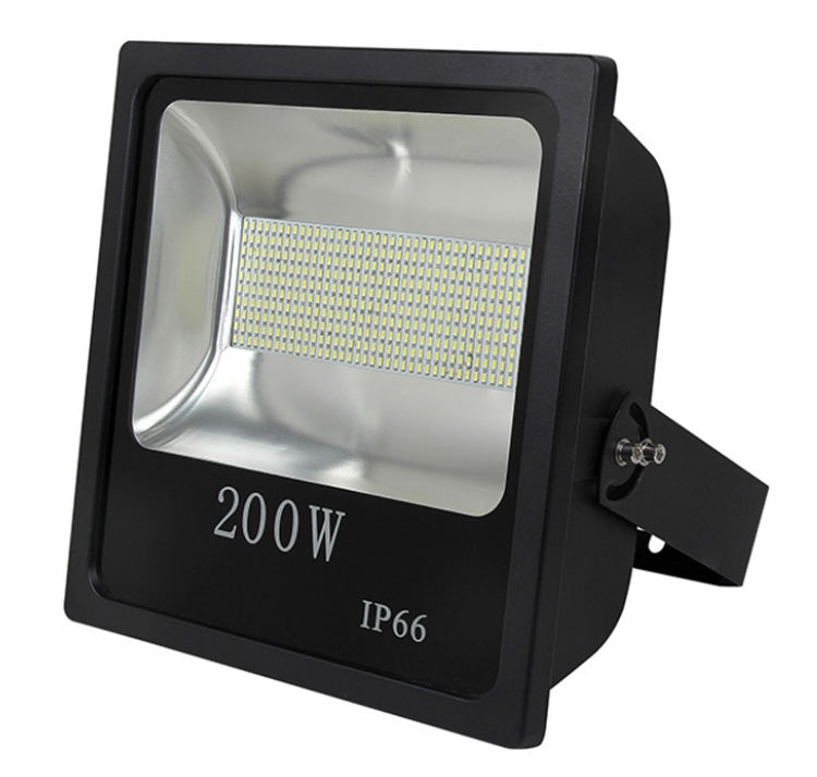 Standard LED floodlight with low light attenuation