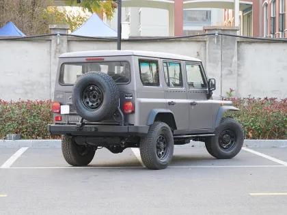 Beijing BJ40 off-road gasoline vehicle SUV off-road vehicle