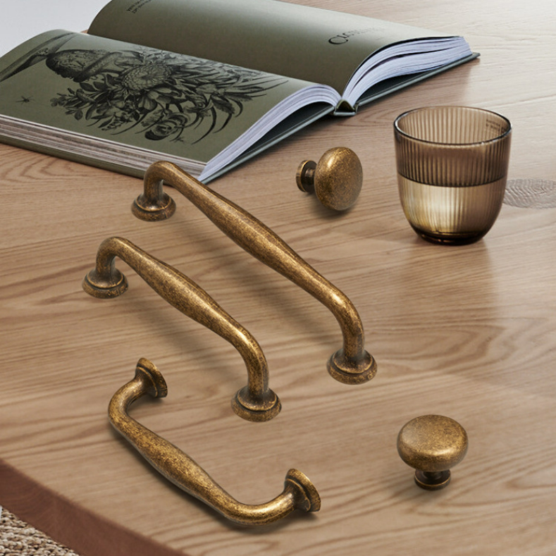 wardrobe handles