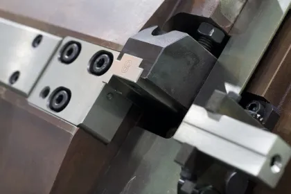 Industrial Mini Ear Hook Wire Bending Machine