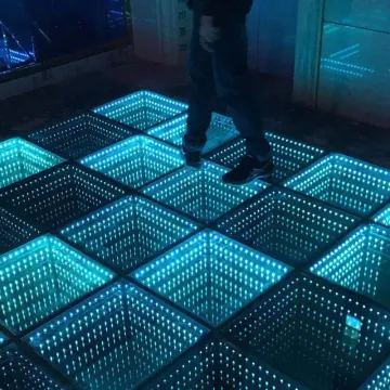 Mitushow Sale: IP62 Waterproof DMX Infinity Magnetic Interactive 3D LED Dance Floor Panels for Outdoor